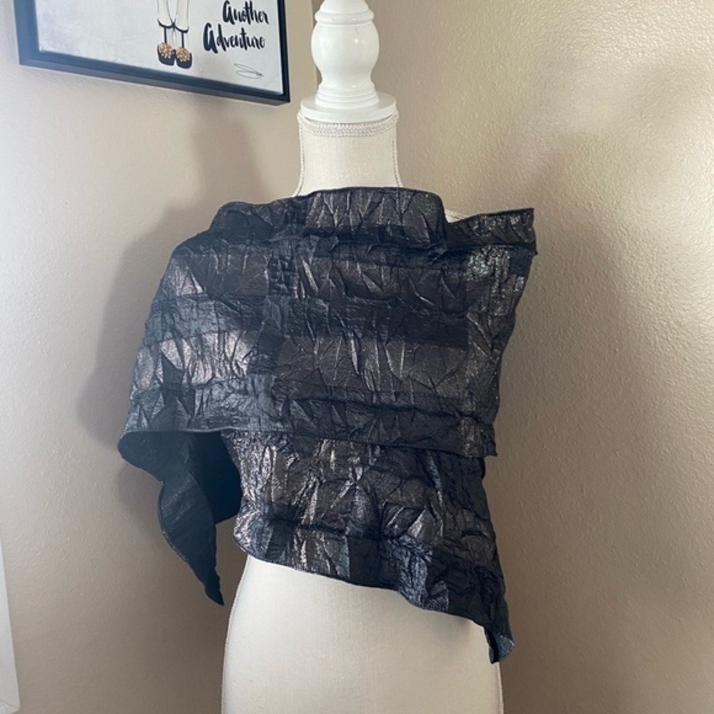 Gorgeous black metallic scarf/wrap!